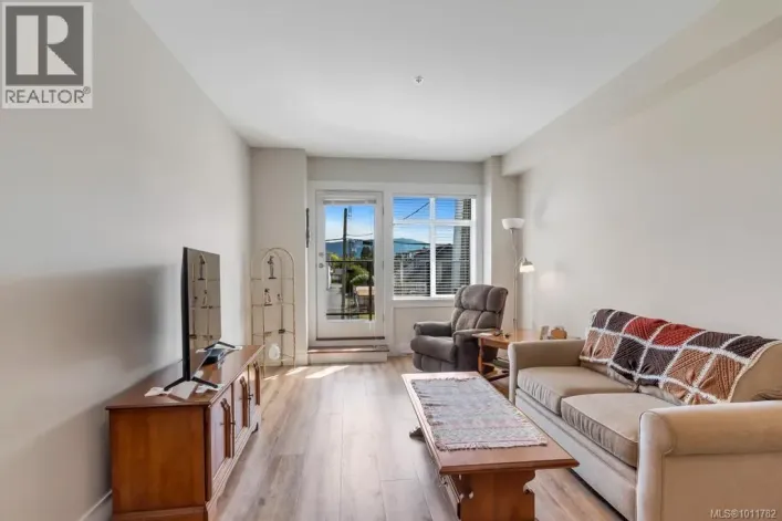 207 5822 Garden St, Duncan