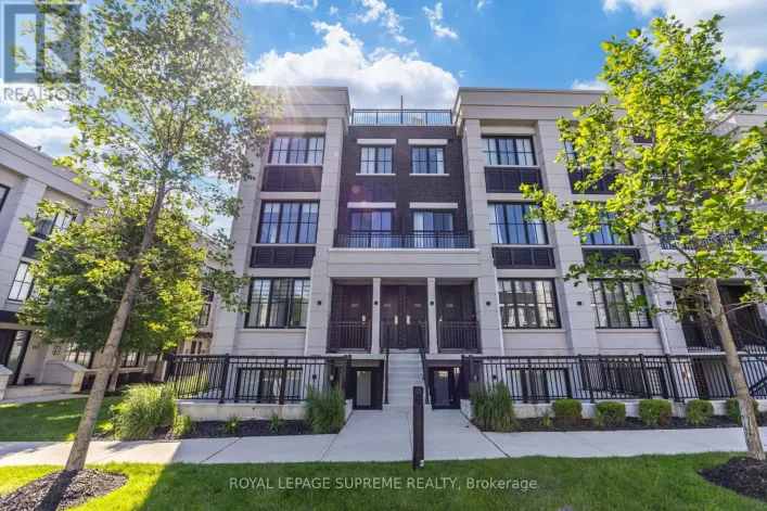 207 - 652 CRICKLEWOOD DRIVE, Mississauga