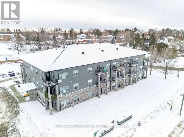 207 - 78A QUEEN STREET, Bonnechere Valley