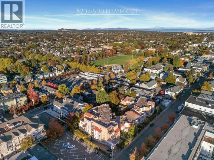 207 930 North Park St, Victoria