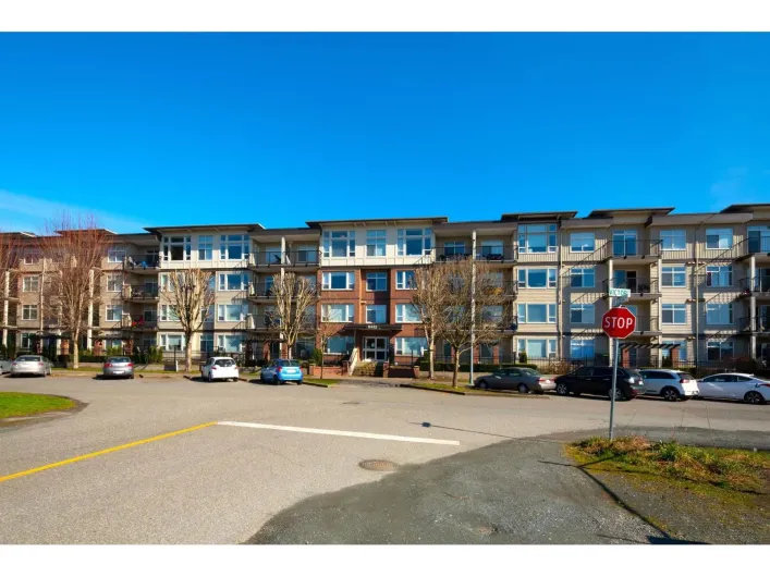 207 9422 VICTOR STREET|Chilliwack Proper East, Chilliwack
