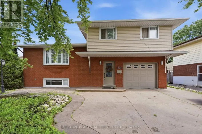207 CHRISTOPHER DRIVE, Cambridge