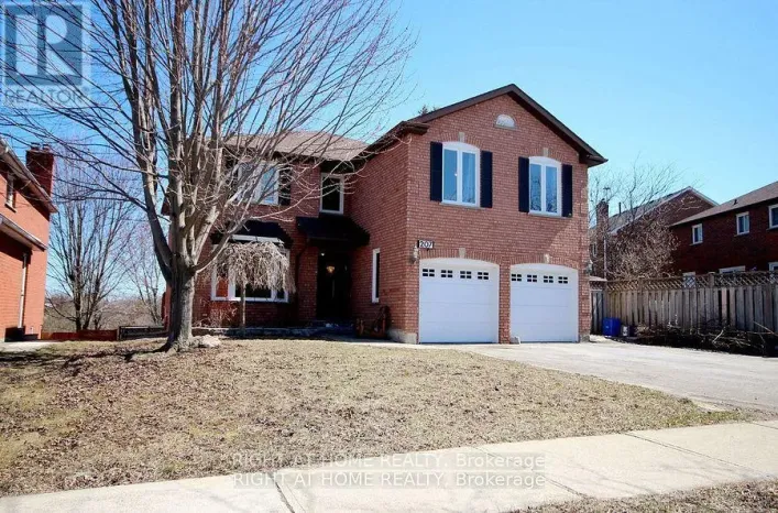 207 KENSIT AVENUE, Newmarket