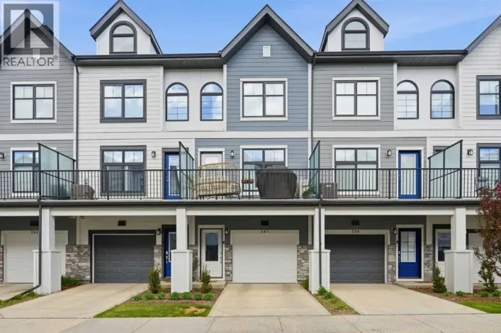 207 Les Jardins Park SE, Calgary
