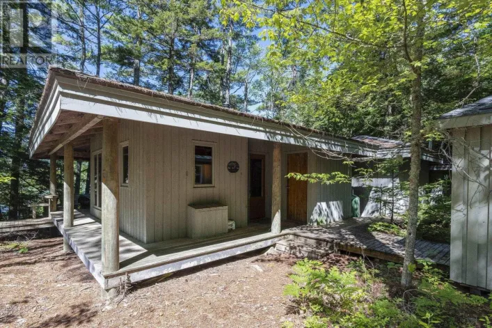 207 Middle Fork Road, Forties