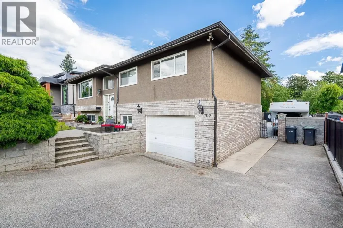 207 MUNDY STREET, Coquitlam