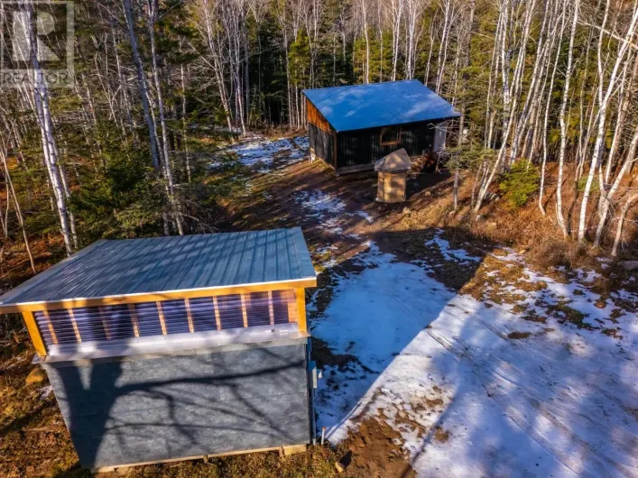 207 Old Post Road, Clementsport