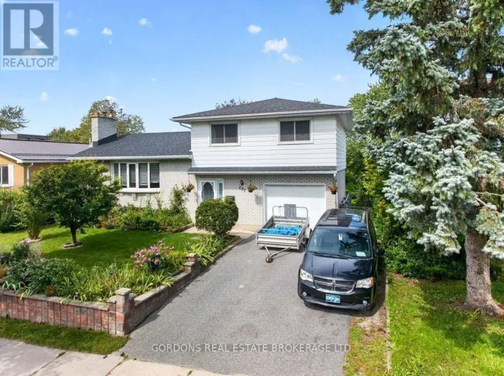 207 ROBERT WALLACE DRIVE, Kingston