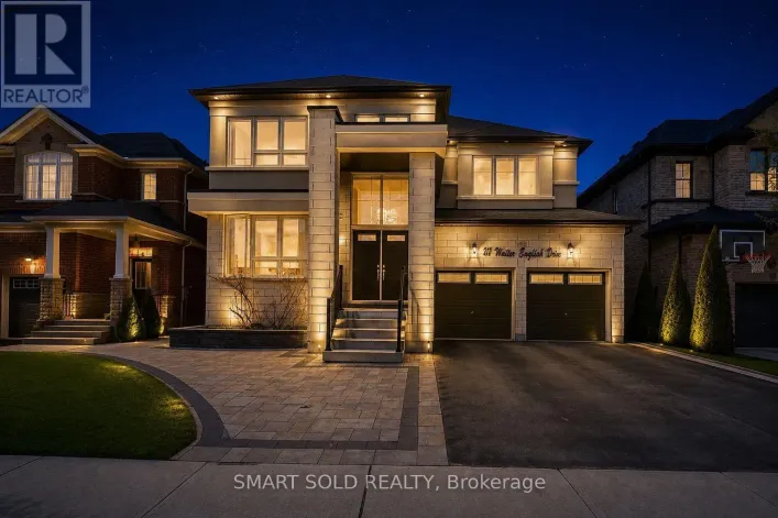 207 WALTER ENGLISH DRIVE, East Gwillimbury