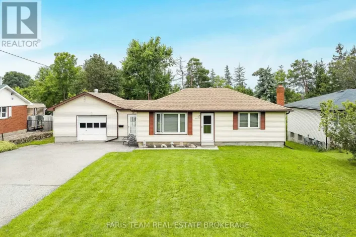 207 WARNICA ROAD, Barrie