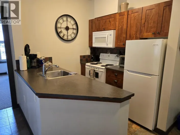 2070 SUMMIT Drive Unit# 201A, Panorama