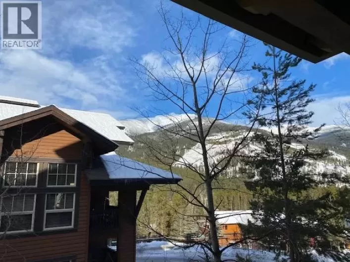 2070 SUMMIT Drive Unit# 311B, Panorama