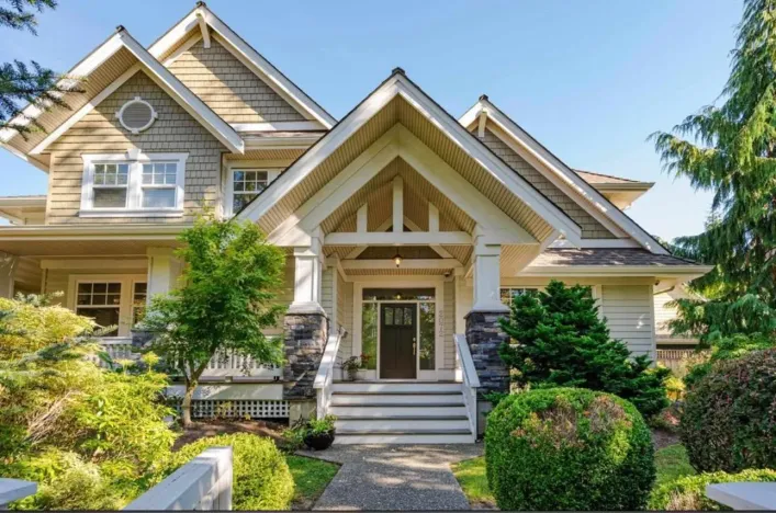 2072 128 STREET, Surrey