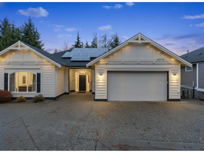 20723 46A AVENUE, Langley