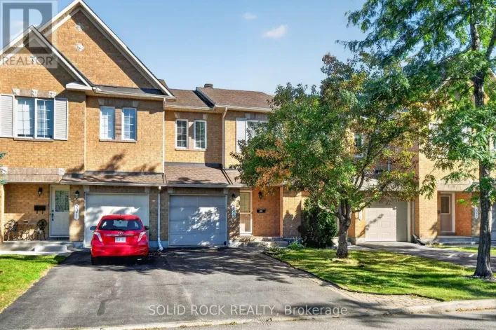 2073 HIBOUX STREET, Ottawa