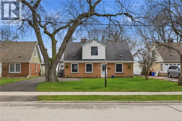 2074 CHURCHILL Avenue, Burlington