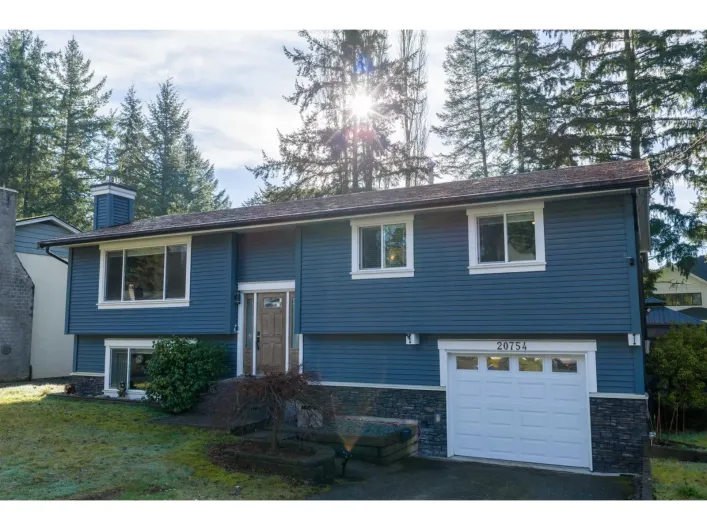 20754 39A AVENUE, Langley