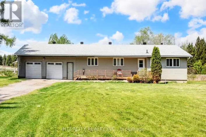 2076 15TH SIDE ROAD, New Tecumseth