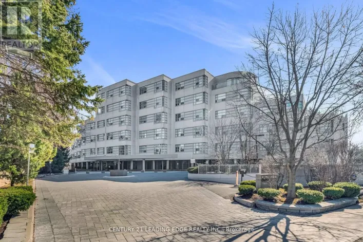 208 - 1 WATERGARDEN WAY, Toronto