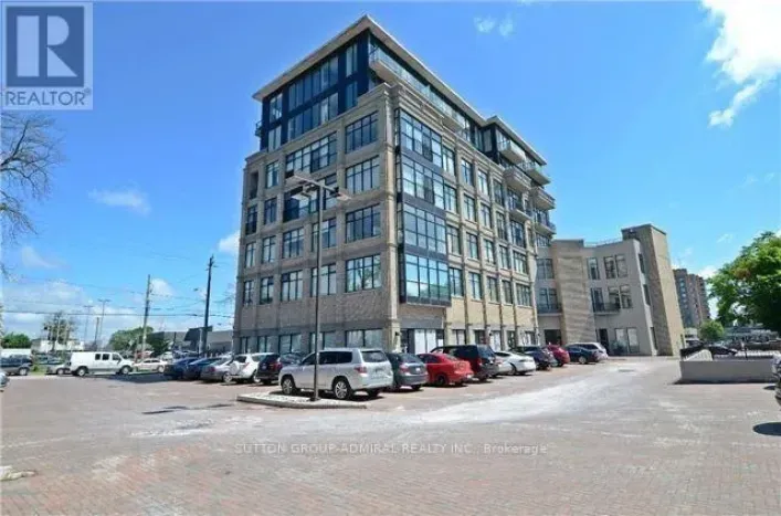 208 - 10376 YONGE STREET, Richmond Hill