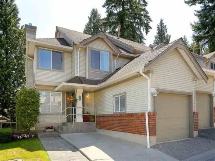 208 13900 HYLAND ROAD, Surrey