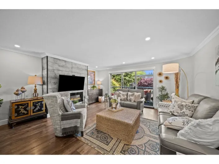 208 1441 BLACKWOOD STREET, White Rock