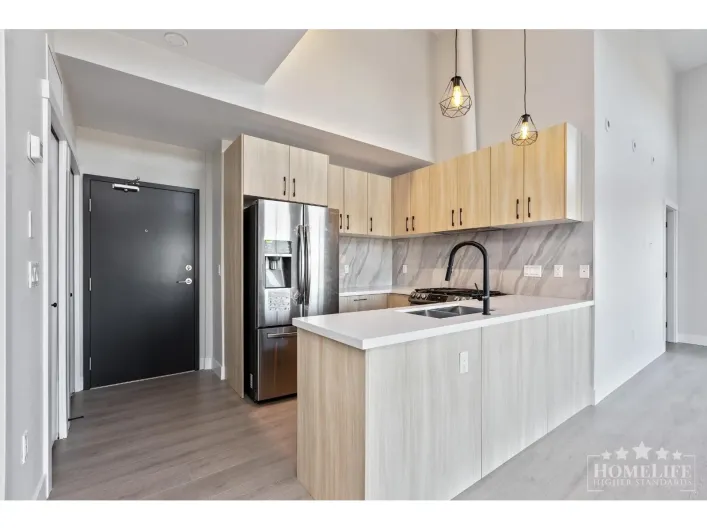 208 14858 60 AVENUE, Surrey