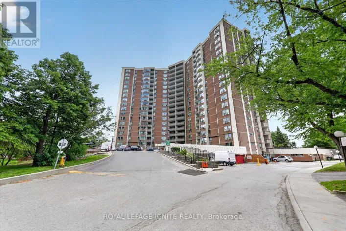 208 - 15 VICORA LINK WAY, Toronto