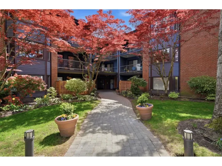 208 15300 17 AVENUE, Surrey
