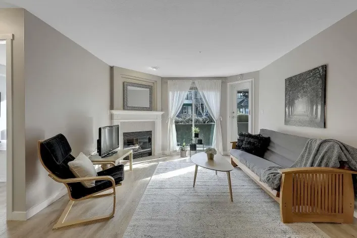 208 1576 MERKLIN STREET, White Rock