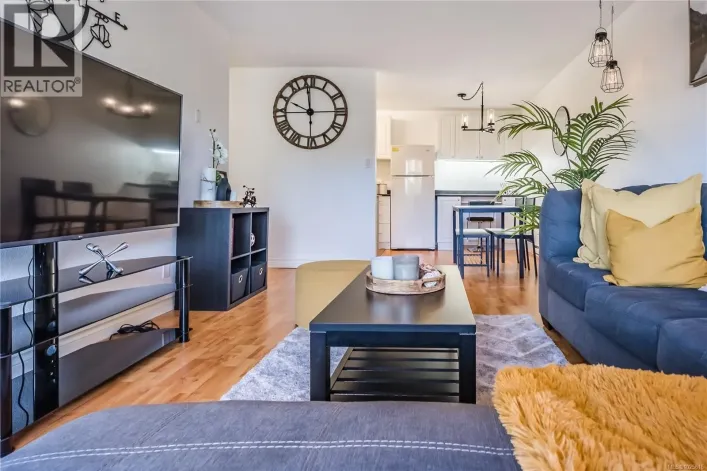 208 1600 Dufferin Cres, Nanaimo