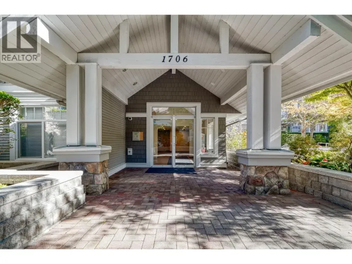 208 1706 56 STREET, Delta