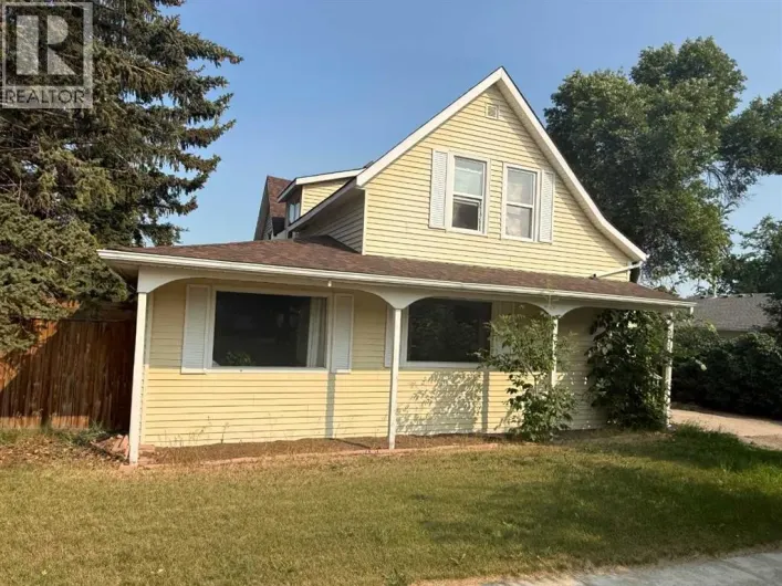 208 2 Street S, Vulcan