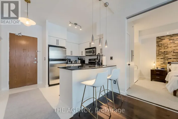 208 - 219 FORT YORK BOULEVARD, Toronto