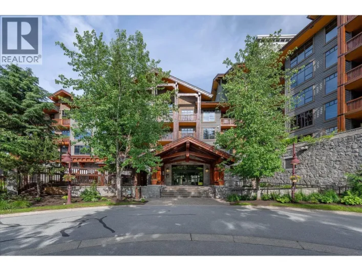 208 2202 GONDOLA WAY, Whistler
