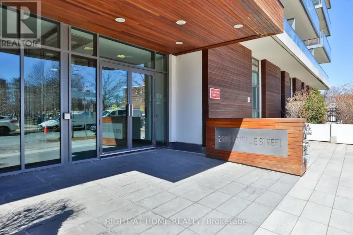 208 - 260 SACKVILLE STREET, Toronto