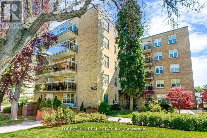 208 - 2603 BATHURST STREET, Toronto