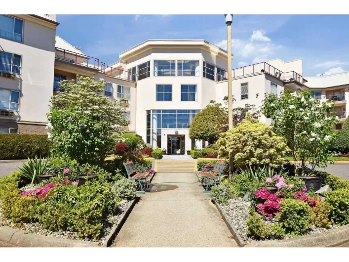 208 2626 COUNTESS STREET, Abbotsford