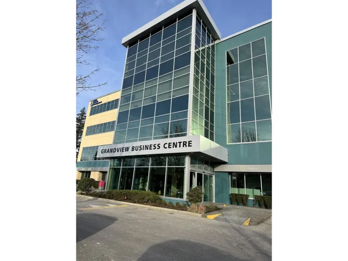 208 2626 CROYDON DRIVE, Surrey