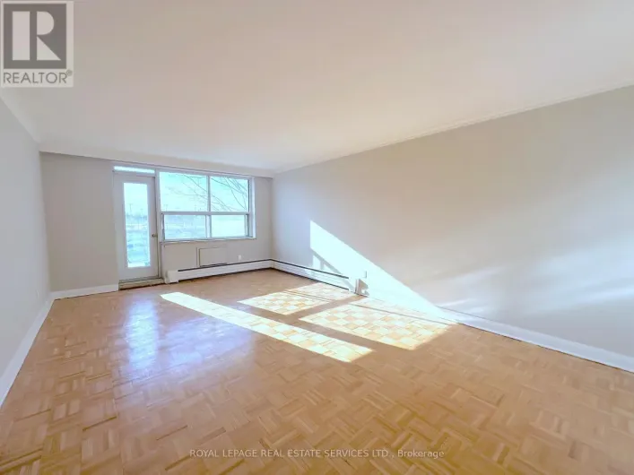 208 - 276 ST CLAIR AVENUE W, Toronto