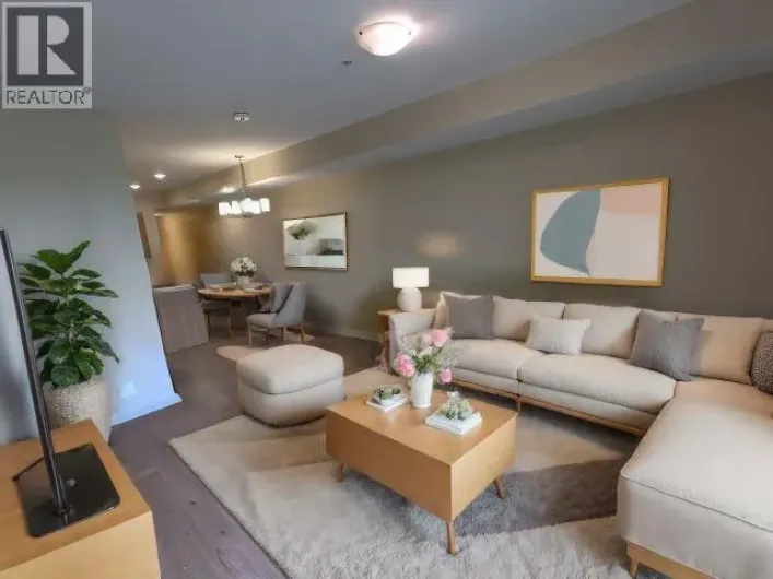 208 2889 E 1ST AVENUE, Vancouver