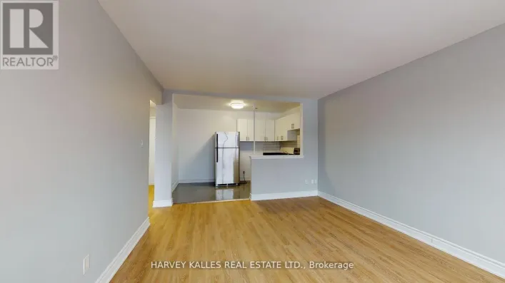 208 - 31 CLEARVIEW HEIGHTS, Toronto