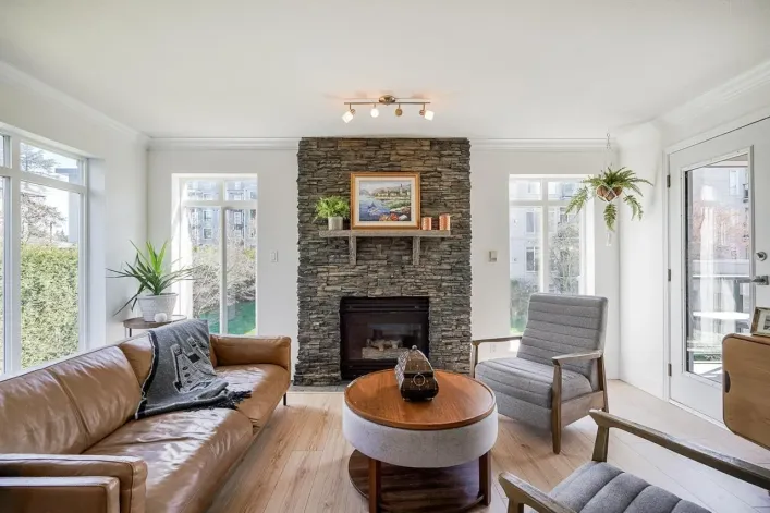 208 32075 GEORGE FERGUSON WAY, Abbotsford
