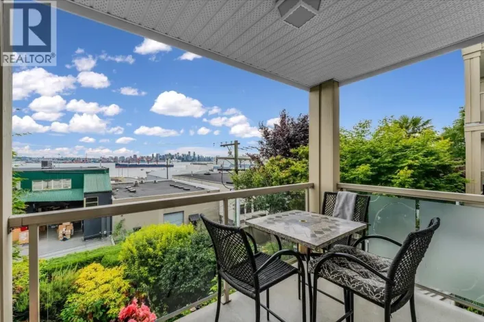 208 333 E 1ST STREET, North Vancouver