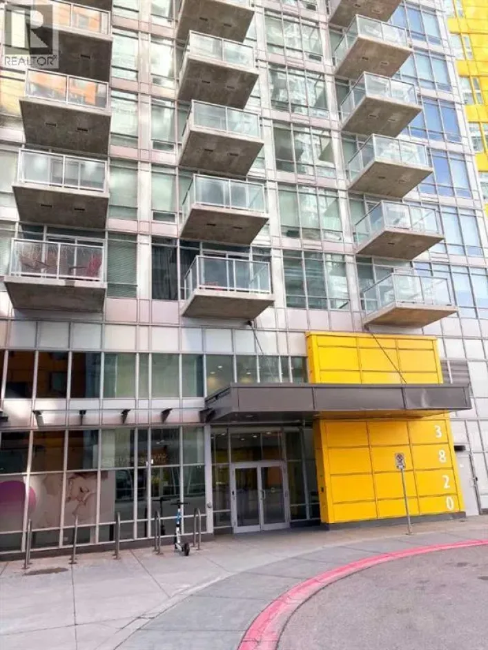 208, 3820 Brentwood Road NW, Calgary