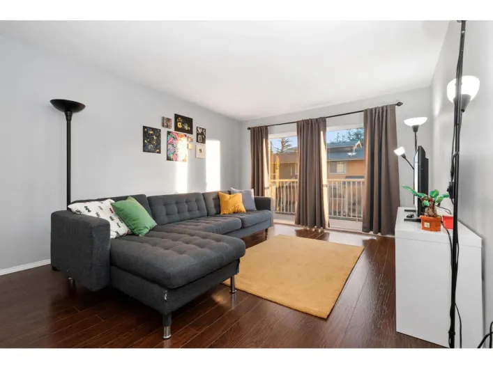 208 45222 WATSON ROAD|Garrison Crossing, Chilliwack