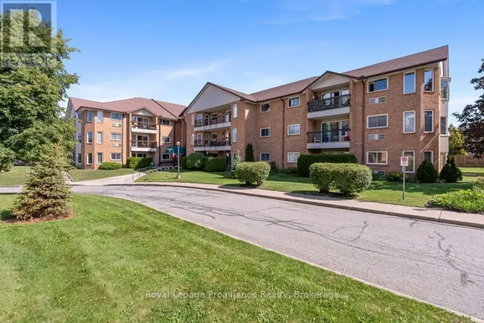 208 - 54 TRIPP BOULEVARD, Quinte West