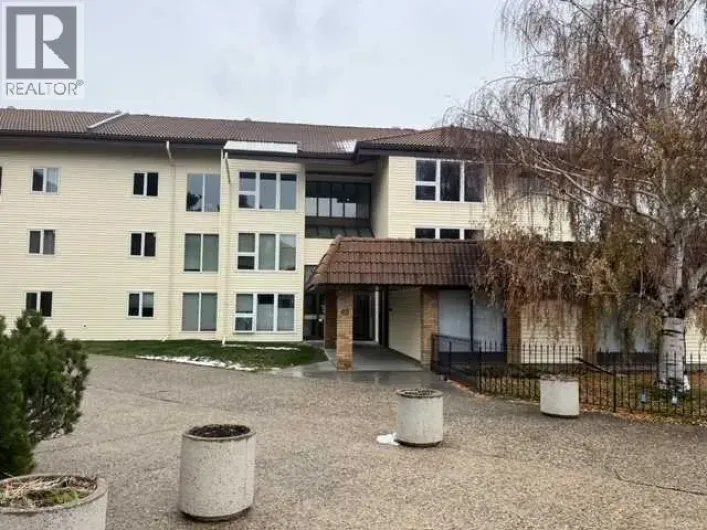 208, 65 Temple Boulevard W, Lethbridge