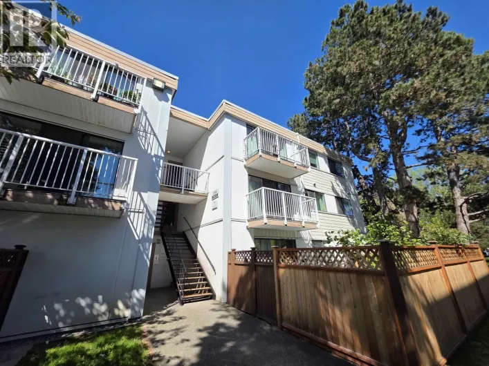 208 7200 LINDSAY ROAD, Richmond