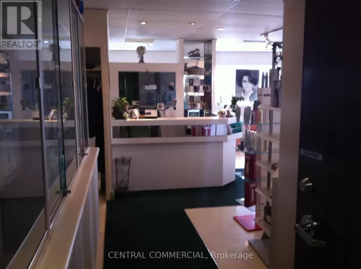 208 - 738 SHEPPARD AVENUE E, Toronto